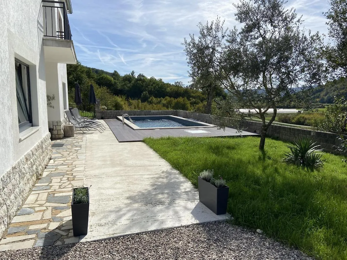Tonzzini Villa Krbune Holiday home