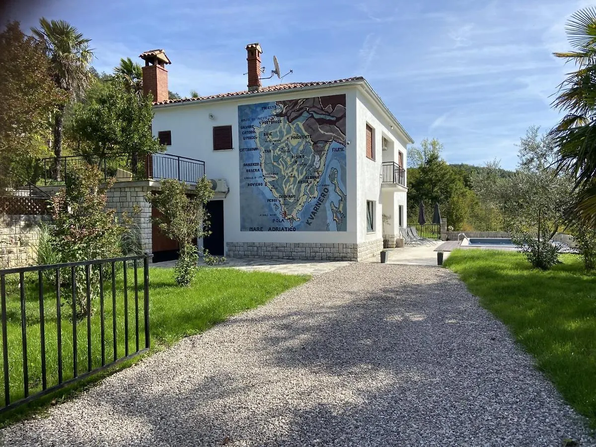 Tonzzini Villa Krbune 0*,  Croatia